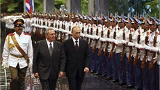 Ruský prezident Vladimir Putin a jeho kubánský protjek Raúl Castro (12. 7....