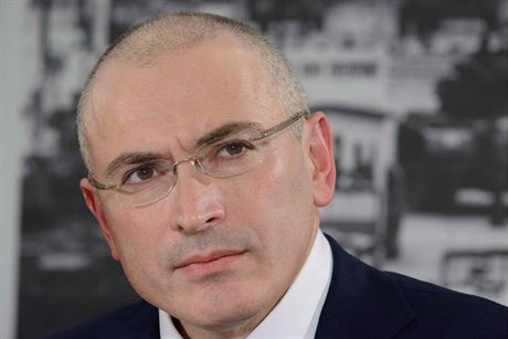 Bval majitel Jukosu Michail Chodorkovskij. Snmek je z tiskov konference v...