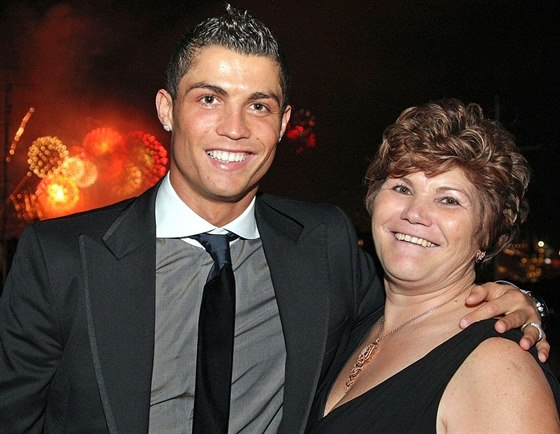 Cristiano Ronaldo se svou matkou