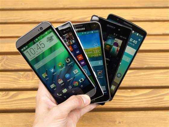 HTC One M8, LG G3, Nokia Lumia 930, Samsung Galaxy S5 a Sony Xperia Z2