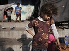 Palestinské dti v uprchlickém táboe. Jejich rodiny opustily své domovy ped...
