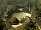 Astronomická observato Arecibo v Portoriku disponuje nejvtím teleskopem na...