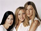 Courteney Coxová,  Lisa Kudrowová a Jennifer Anistonová v seriálu Pátelé