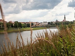 Behy tborskho Jordnu zarstaj trvou. Voda se kvli tomu kaz.