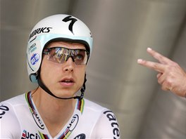 SOUSTEDN. Tony Martin z Nmecka na startu asovky na Tour de France.