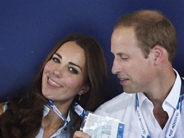 Princ William pikrtil Kate (Glasgow, 28. ervence 2014).