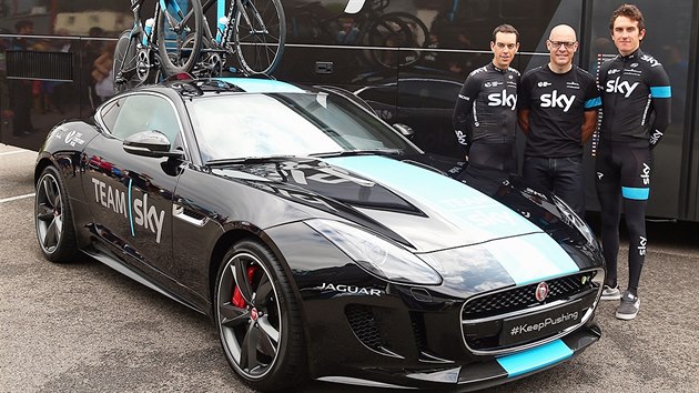 Pardn kup ineni Jaguaru upravili speciln pro tm Sky, pojede jako doprovodn vz tmu v sobotn 20. etap Tour de France (26. ervna). Na stee poveze dva nhradn asovksk specily.