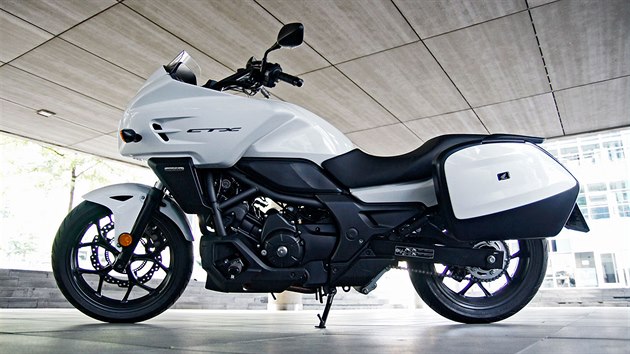 Honda CTX 700