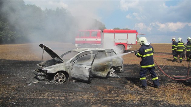 Auto pi poru zcela shoelo, koda je vyslen na 50 tisc korun.