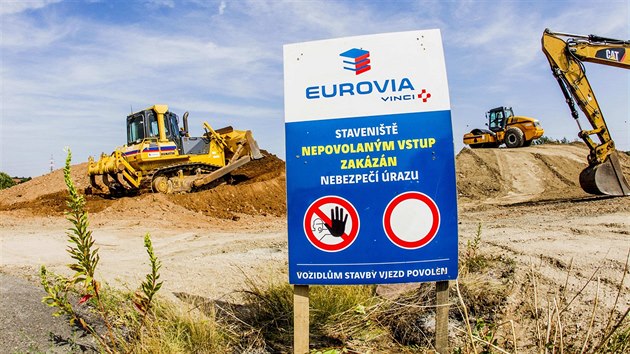 Premiér Bohuslav Sobotka zahájil dostavbu úseku dálnice D11 z Osiček k Bláhovce u Hradce Králové (22.7.2014).