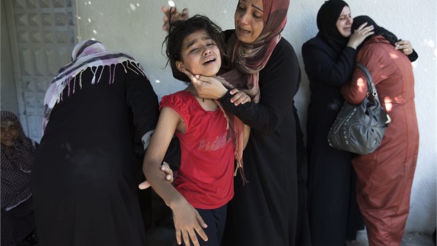 Izrael ve tvrtek v Gaze zatoil na kolu provozovanou OSN, do kter se uchylovali uprchlci (24. 7. 2014).