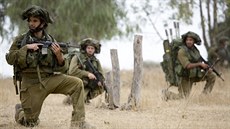 V úterý se izraelská armáda zamila na 150 cíl na jihu a v centru Pásma Gazy...