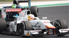 Arthur Pic si jede na voze týmu Campos pro první vítězství v GP2.