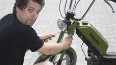 Pavel Majerek si nenároné mopedy zamiloval, dokonce zaloil v Brn první...
