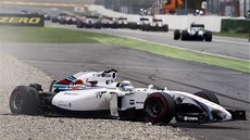 Brazilský pilot Felipe Massa s Williamsem skonil u v první zatáce Velké ceny