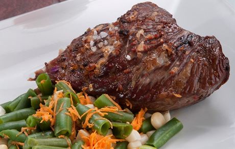 Steak, nejlpe bio, a zelenina: obd, kter vm dod kopec energie.