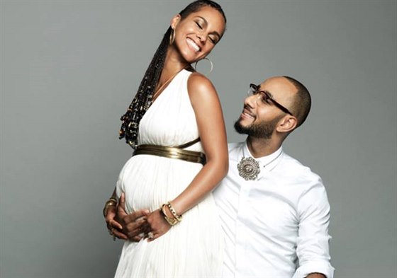 Thotná Alicia Keys a její manel Swizz Beatz (31. ervence 2014)