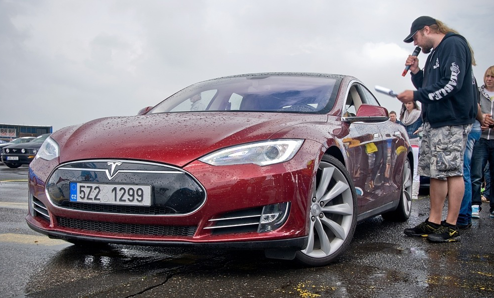 I sou�asné sportovní Tesla Model S pohán�jí akumulátory Panasonic