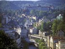 Karlovy Vary jsou pro naince snadno dostupné, snad proto krásu lázní a jejich...