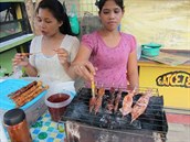 Nplavka street food