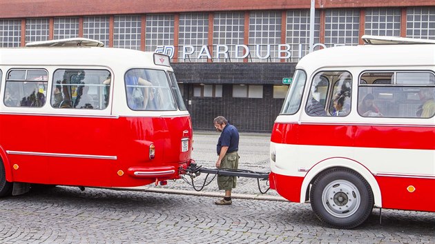 Opraven ppojn vz odjel z prostoru ped pardubickm vlakovm ndram.