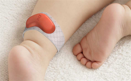 Nositelná elektronika pro kojence.