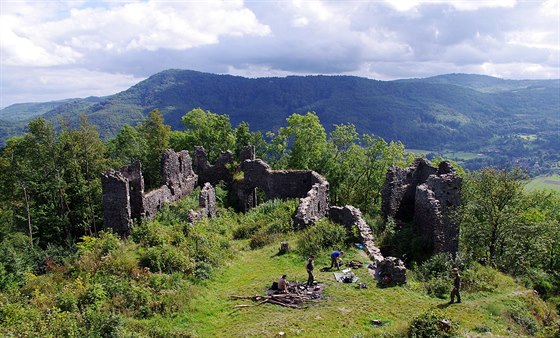 Hrad Šumburk nad údolím Ohře
