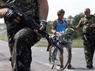 Prorutí separatisté na východ Ukrajiny  (5. srpna 2014)