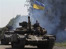 Ukrajinské tanky poblí msta Debalceve (2. srpna 2014)
