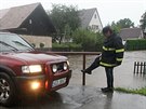 V obci Herálec nedaleko áru nad Sázavou zasahovali dobrovolní hasii. Vylitím...