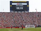 Michigan Stadium v Ann Arbour navtívilo 109 318 divák. Chtli vidt...