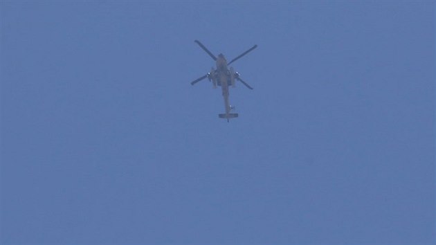 Izraelsk helikoptra nad Psmem Gazy (1. srpna 2014)