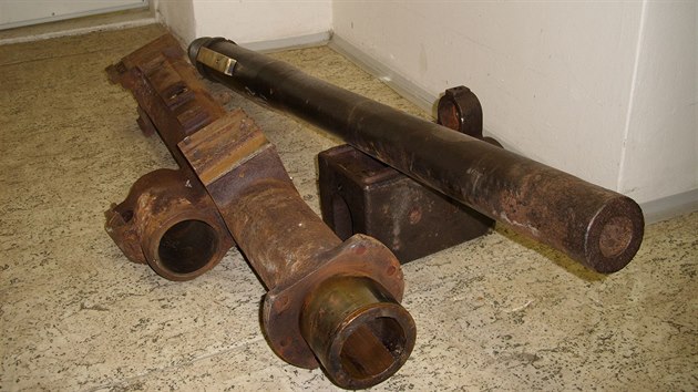Protitankový kanón vz. 36 ráže 47 milimetrů, vyráběný pro československé předválečné opevnění, přinesl v rámci „zbraňové amnestie“ na policii pětadvacetiletý muž.