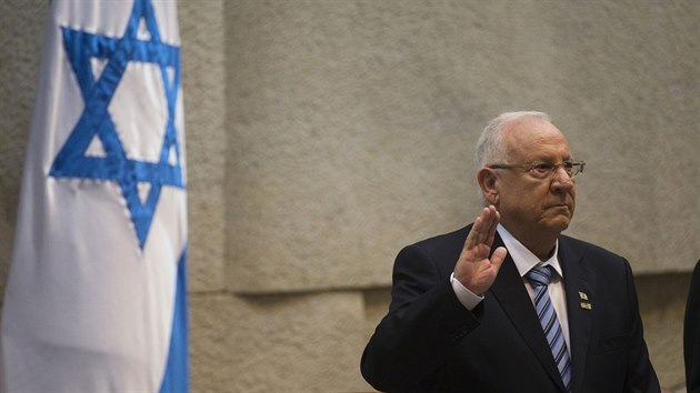 Reuven Rivlin po svém zvolení 10. června 2014 skládá přísahu izraelského prezidenta.
