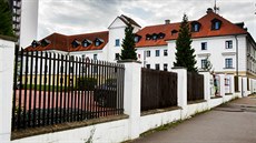 Záme�ek v pra�ské Durychov� ulici, p�ed kterým neznámý vrah zast�elil Franti�ka...