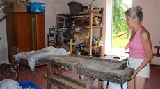 Kdy� nemá d�m s nepo�ádkem po svém d�de�kovi, cht�la výtvarnice Eva Rou�ka...