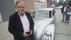Vladimír Poláek se specializuje na automobily znaky Tatra. Zrenovoval i...