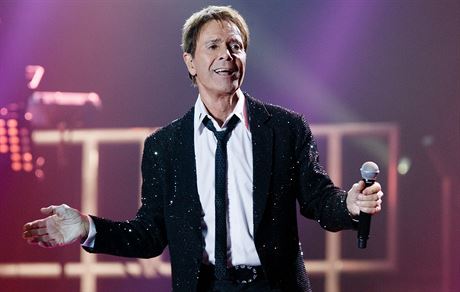 Cliff Richard se ml sexuálního zneuití chlapce dopustit v roce 1980.