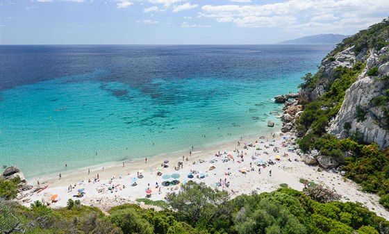 Pláž Cala Filli patří mezi ty nejromantičtější na Sardinii.