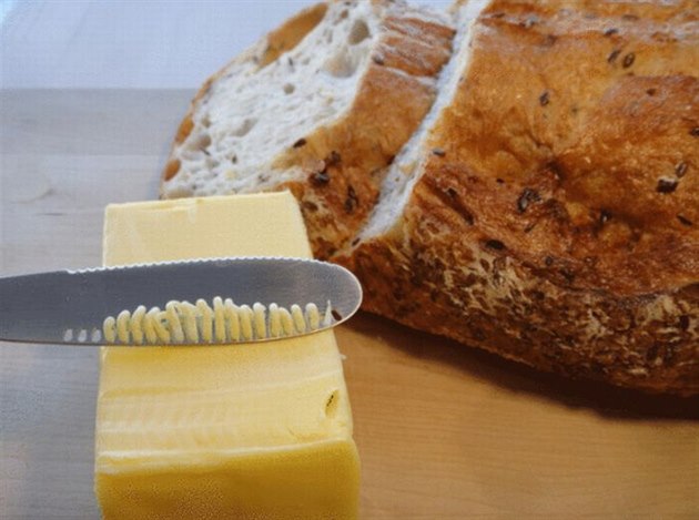 Podle tvrzení tvrc ButterUp není nutné máslo pedem povolovat.