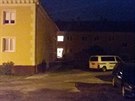V tomto dom ve Staré Boleslavi policisté nali mrtvolu jednaedesátileté eny....