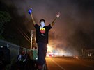 Protesty v americkém Fergusonu v noci z pondlí na úterý vyvrcholily zatením...