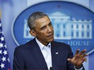 Barack Obama pi pondlním projevu v Bílém dom ve Washingtonu, kde okomentoval...
