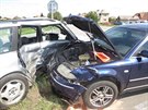 Stet dvou aut u Zmrsku skonil smrt spolujezdkyn a zrannmi dalch esti...