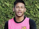 Brazilský útoník Neymar se po zranní z mistrovství svta zapojil 15. srpna v...