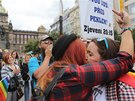 Tisíce homosexuál se sely na Václavském námstí, aby spolen pochodovali...