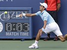 Novak Djokovi v zápase s Tommym Robredem na turnaji v Cincinnati.