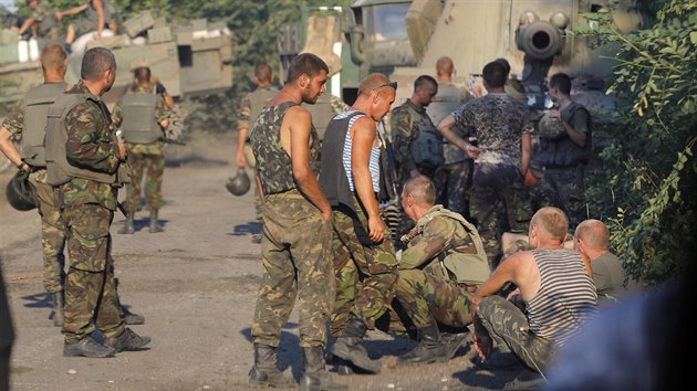 Ukrajint vojci v Luhansk oblasti (14. ervence 2014)