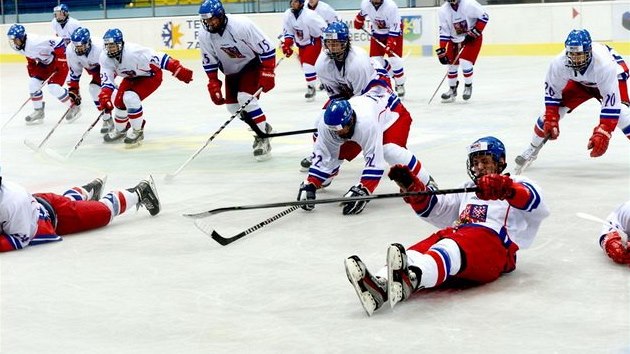 eskm hokejistm do 18 let se na turnaji v Beclavi da.