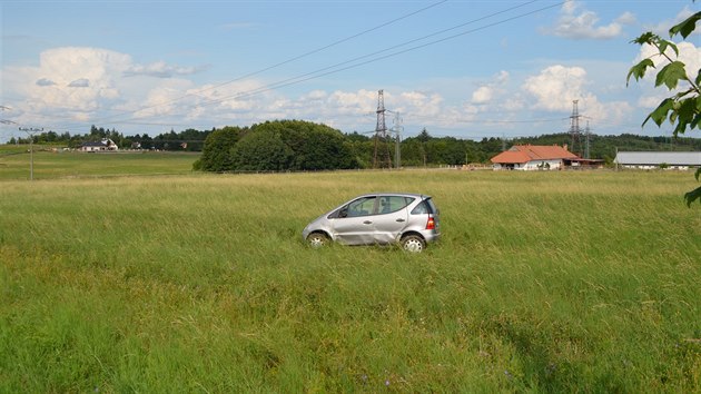 idi u obce Zvole narazil do protijedoucho vozidla, od nehody ujel (10.8.2014)